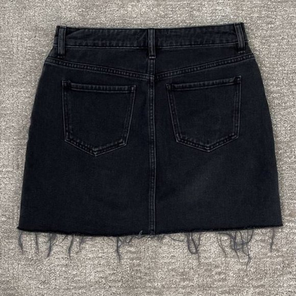 PacSun Distressed Black Jean Mini Skirt - Picture 2 of 3